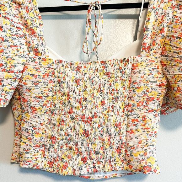 ASTR Floral Pintuck Pleated Smocked Puff Sleeve Crop Top NWT Size S - Picture 9 of 12